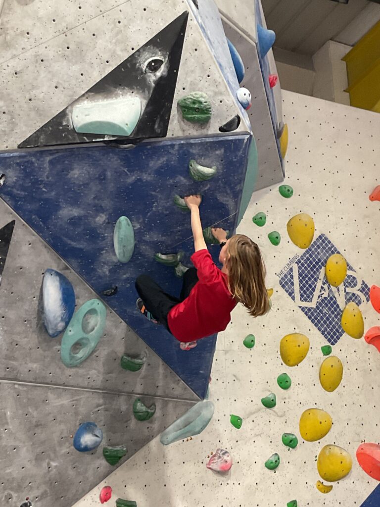 UKS2 - PE - Climbing