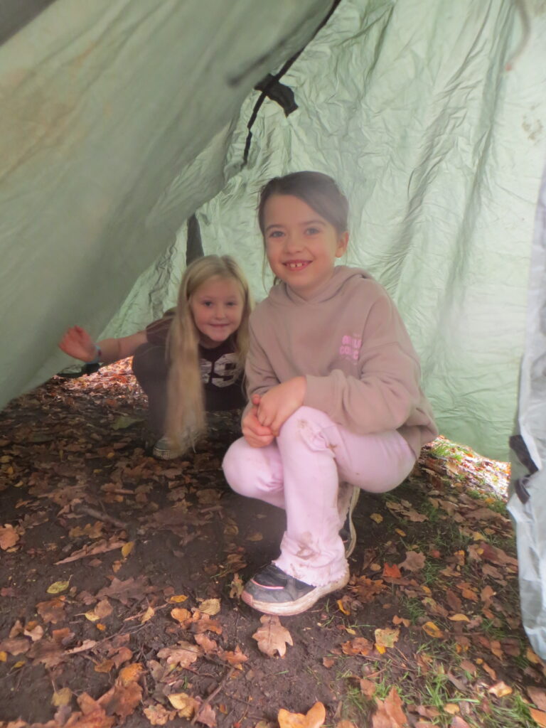 LKS2 - Shelter Building - Forest School